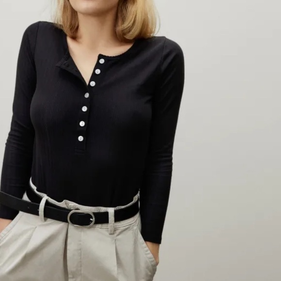 Everlane Tops - Everlane | Black Henley Organic Cotton Medium Long Sleeve with lovely detailing